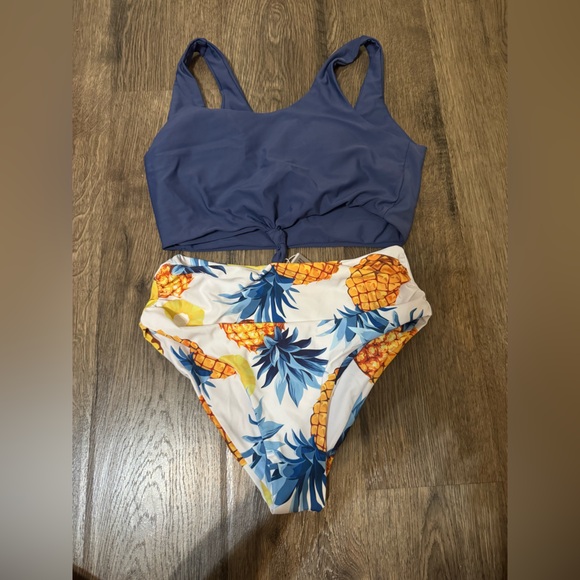 Blue Tankini Top with Pineapple Print Bottoms - Picture 1 of 1